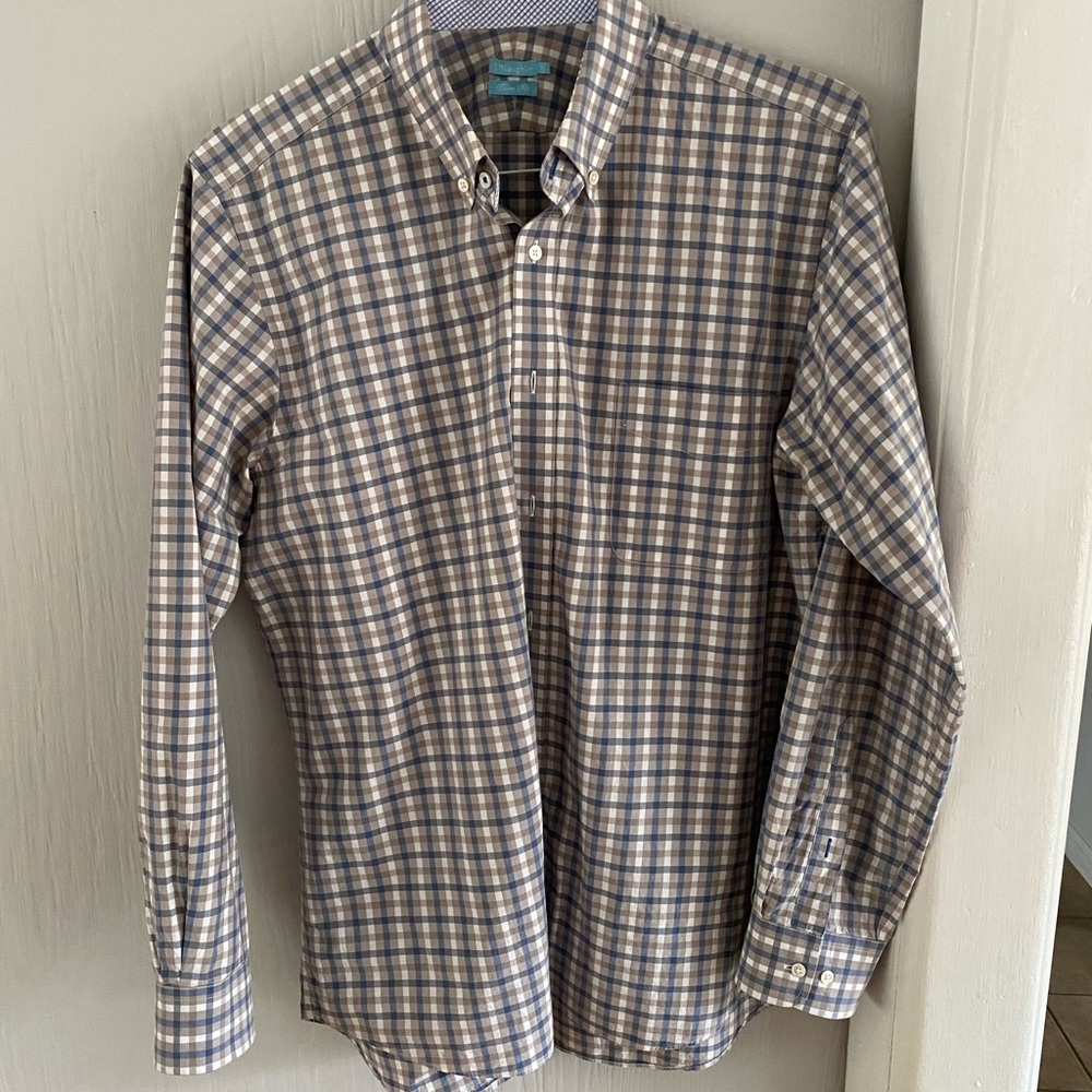 Men’s XL J McLaughlin long sleeve shirt